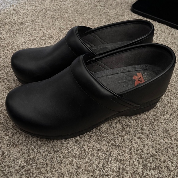 Dansko Shoes - Dansko Shoes